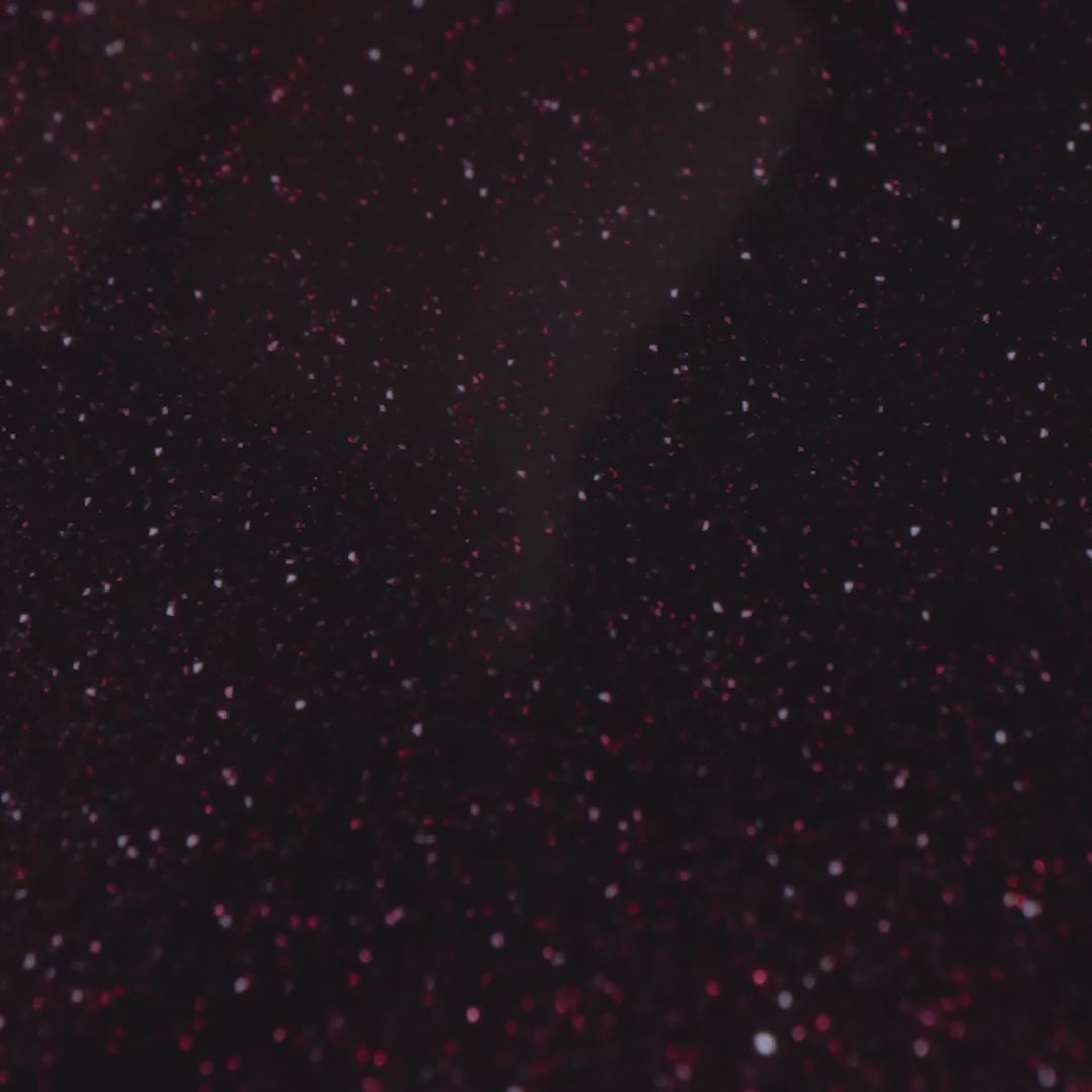 Carica video: Semilac 393 Sparkling Black Cherry 7 ml