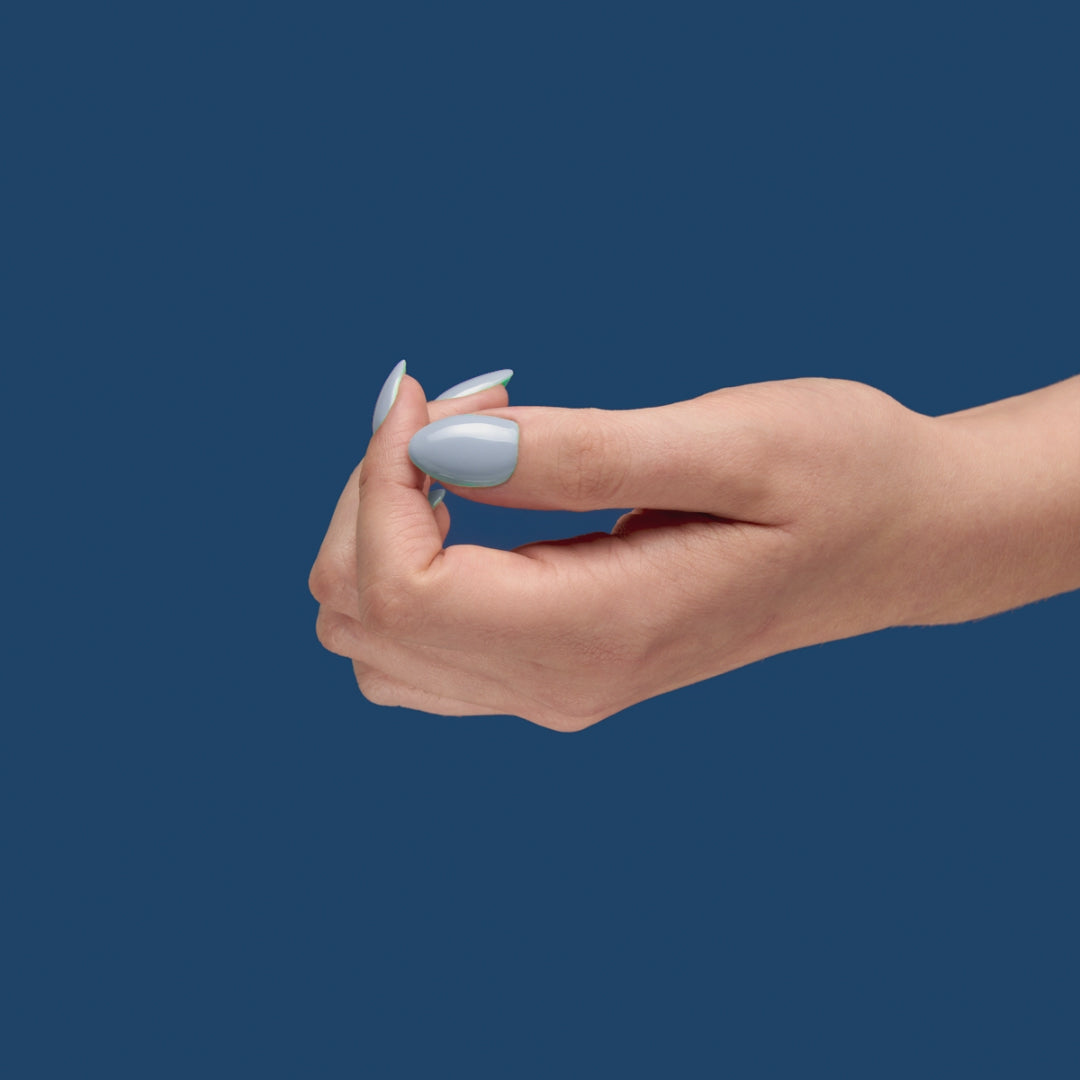 Carica video: 386 Nuvola Blu 7ml