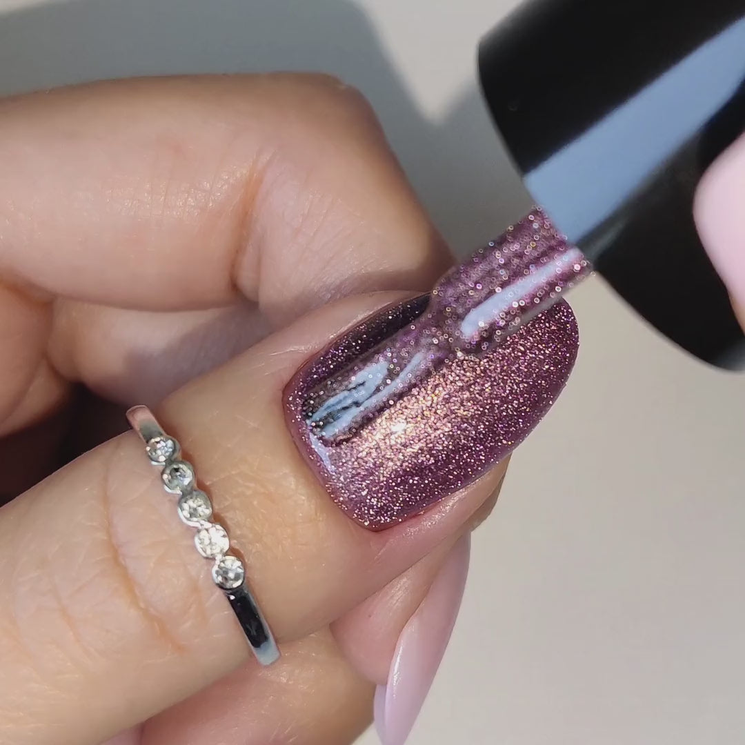 Carica video: Semilac 823 Meta Rose 7ml